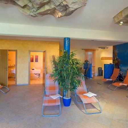 Hotel Garni Oasis Loipersdorf ينرسدورف المظهر الخارجي الصورة