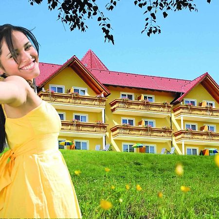 Hotel Garni Oasis Loipersdorf ينرسدورف المظهر الخارجي الصورة