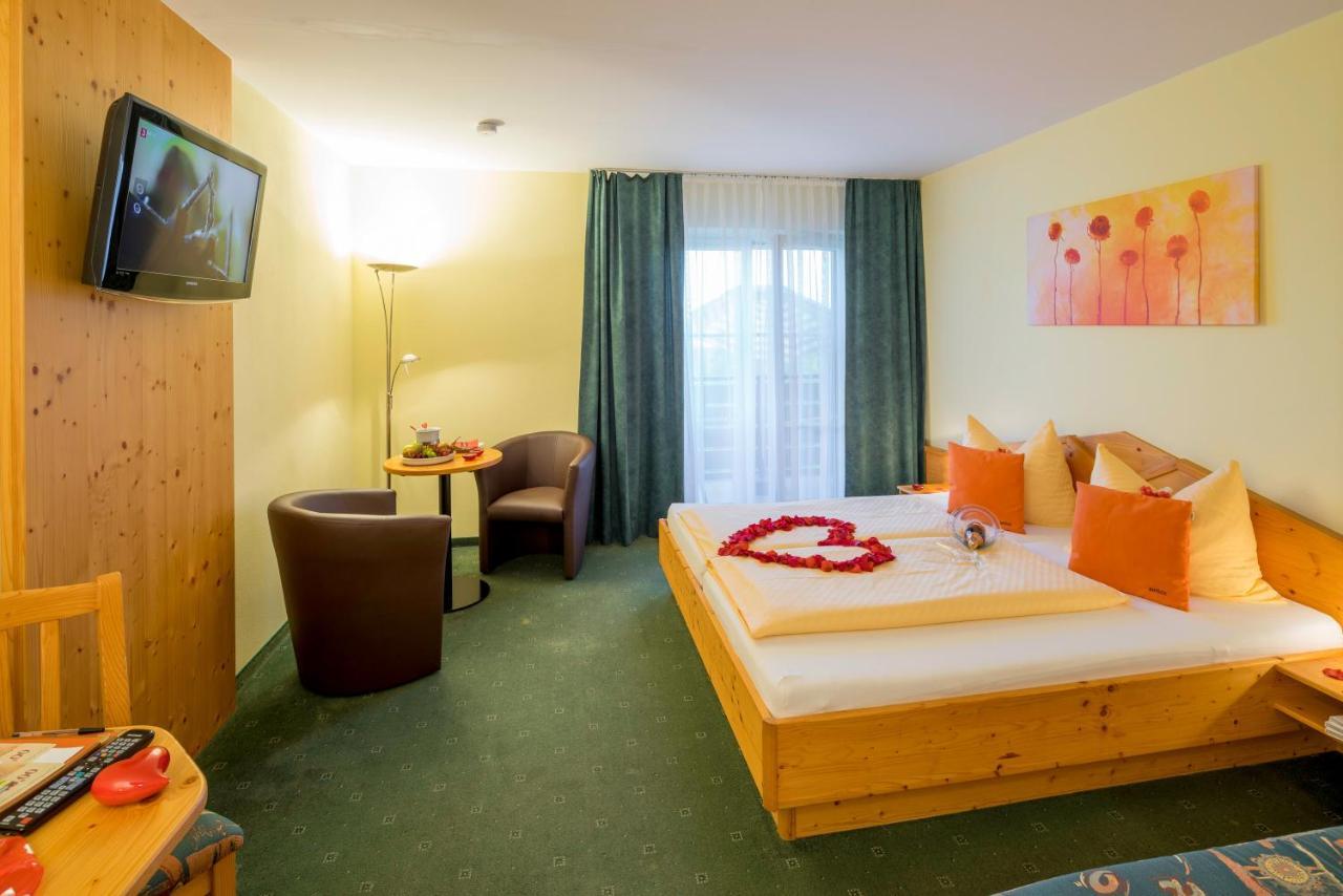 Hotel Garni Oasis Loipersdorf ينرسدورف المظهر الخارجي الصورة