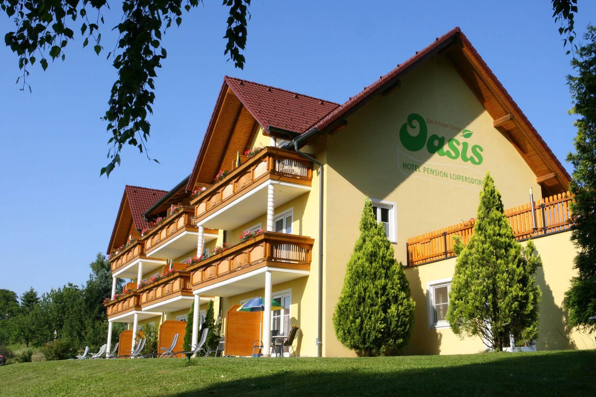 Hotel Garni Oasis Loipersdorf ينرسدورف المظهر الخارجي الصورة